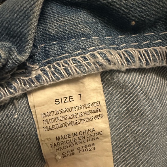 Jeans shorts - Picture 3 of 3